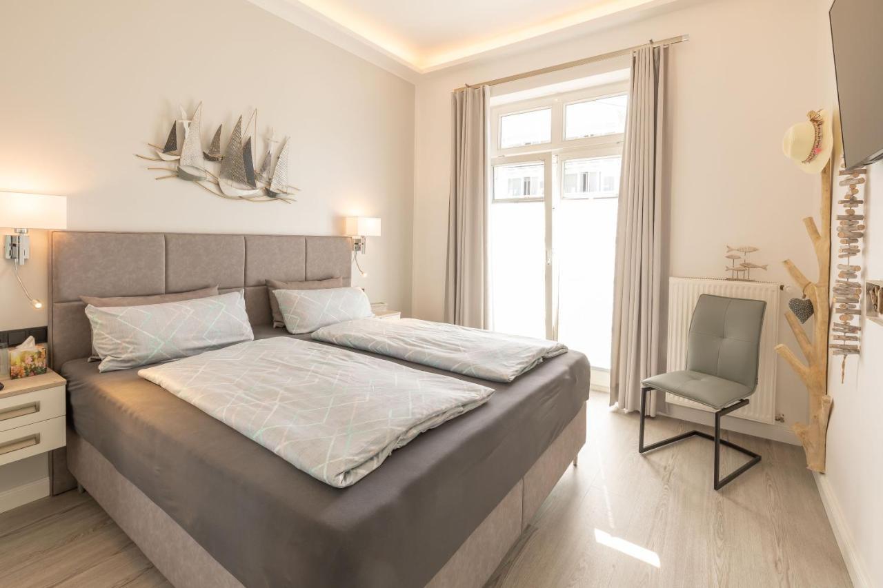 Apartment Altes Postamt, Zeppelinstrasse, Binz, 18609 *